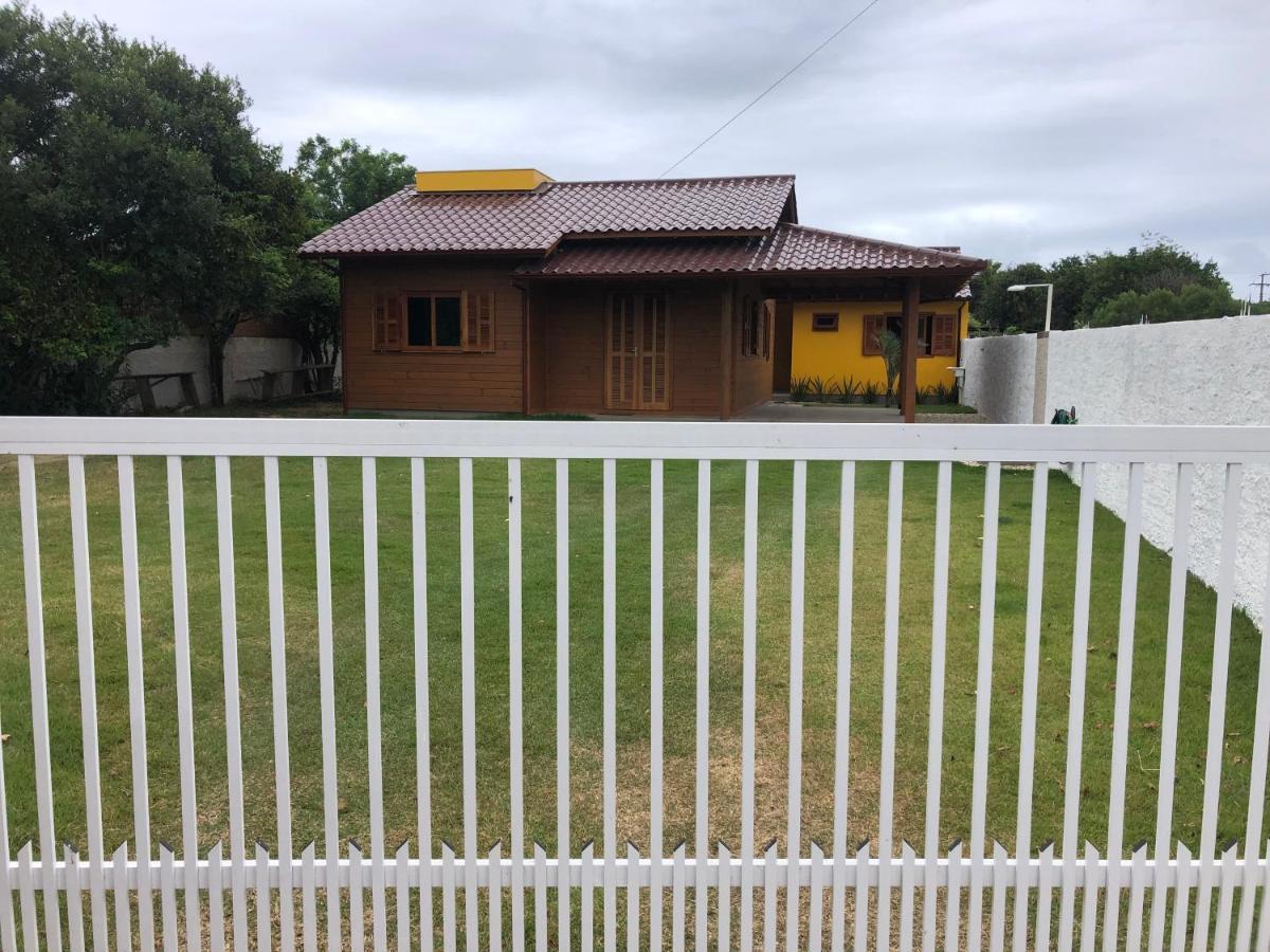 Casa Em Ibiraquera Proxima A Praia Do Rosa إيمبيتوبا المظهر الخارجي الصورة